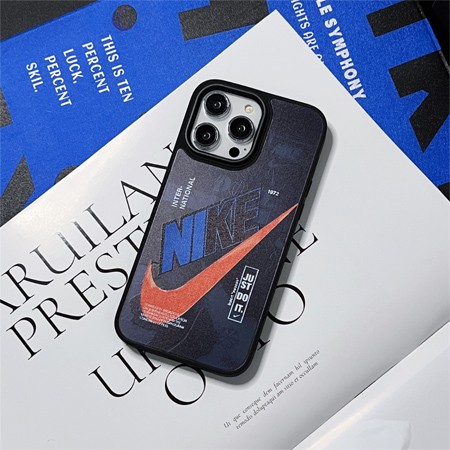 ブランド つや消し nike ナイキ 半透明 シリコン ブランドロゴiphone16ケース