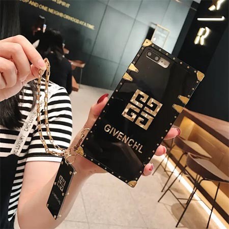 ブランド givenchy ジバンシー 四角保護 ペンダント付きiphone16ケース