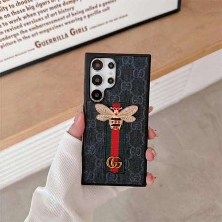 ブランド グッチ gucci 蜂柄 ブランドロゴ ブランド柄iphone16ケース