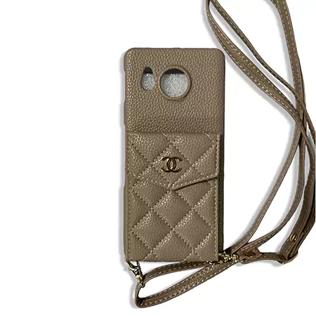 ブランド シャネル chanel ストラップ付き Aquos R8ケース