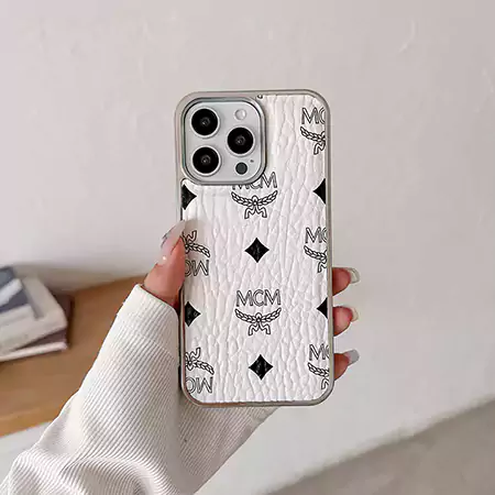 ブランド スマホケース アイフォーン15プロ 