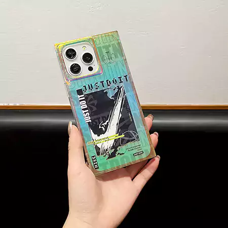 ストライプ柄 ナイキ アイホン15 