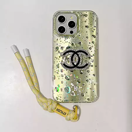 芸能人 アイフォン 15プロ max シャネル chanel ケース 