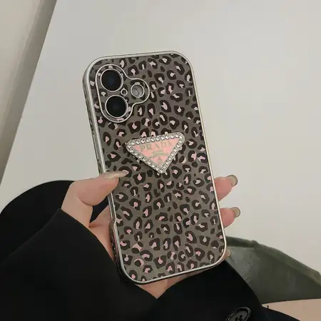 ハイブランド prada プラダ アイフォン15プラス スマホケース 