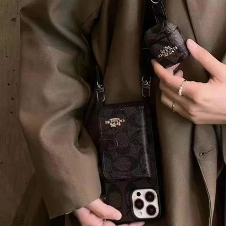 アイフォン17プロ coach 携帯ケース 