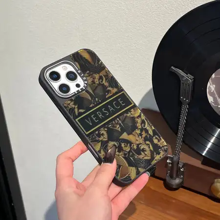 ブランド 携帯ケース iphone17プラス 