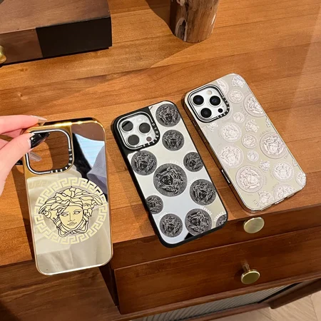 アイフォーン17 カバー versace ヴェルサーチ 