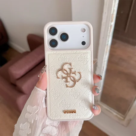 guess ゲス iphone17 携帯ケース  クローバー