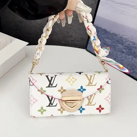 アイフォーン17プロ ケース ヴィトン 