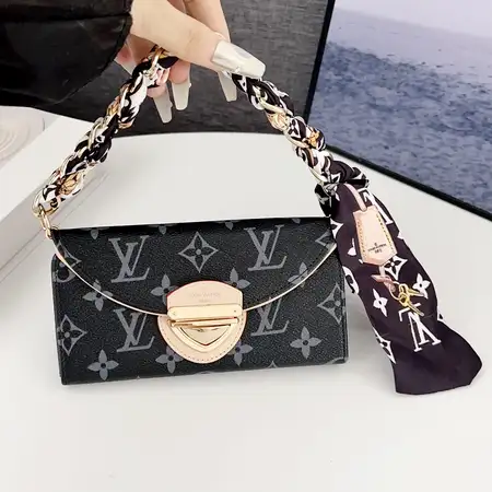 アイフォーン17プロ ケース ヴィトン 