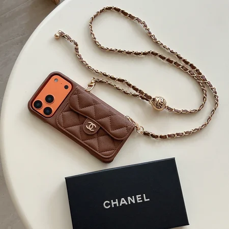 ブランド chanel シャネル iphone17 カバー  レッド