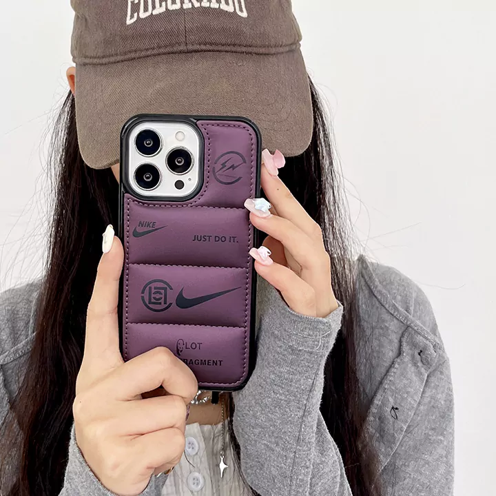 紫ナイキiphone15 pro携帯ケース