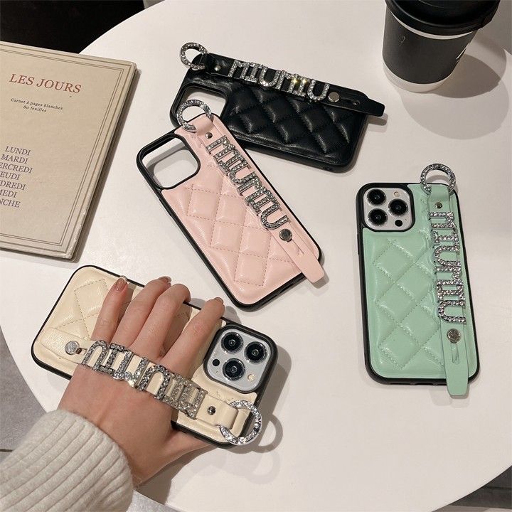 ハイブランド ミュウミュウ miumiu 手首バンド ラインストーン付きiphone16ケース