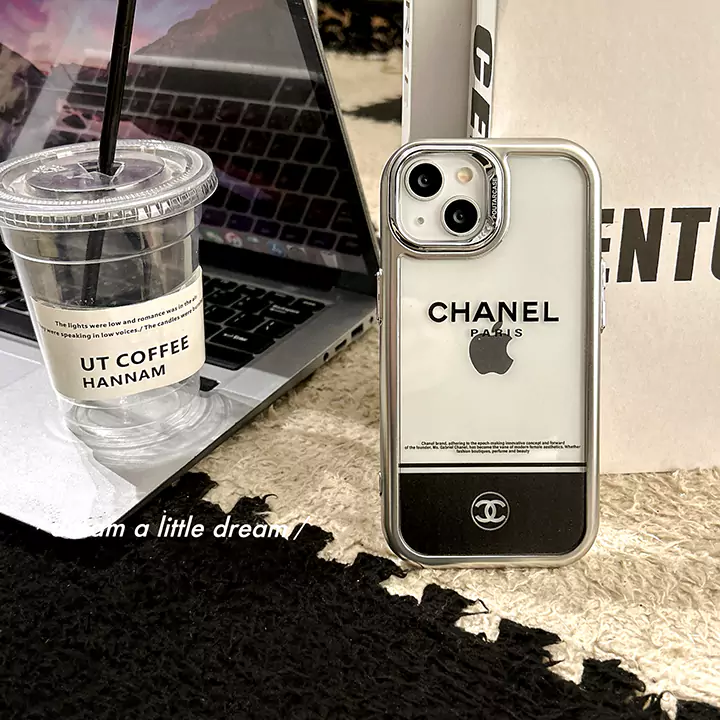 最新型 流行りchanel  ソフトiphone15カバー