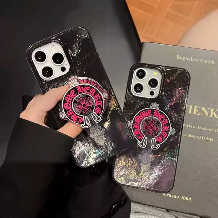  少女 カップル 芸能人 iphone15ケース