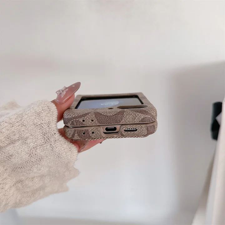 ハイブランド ケース galaxy ZFlip4 coach コーチ 