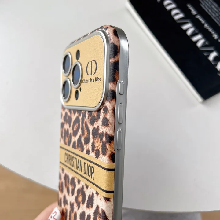 ブランド カバー アイフォーン 15プロ 